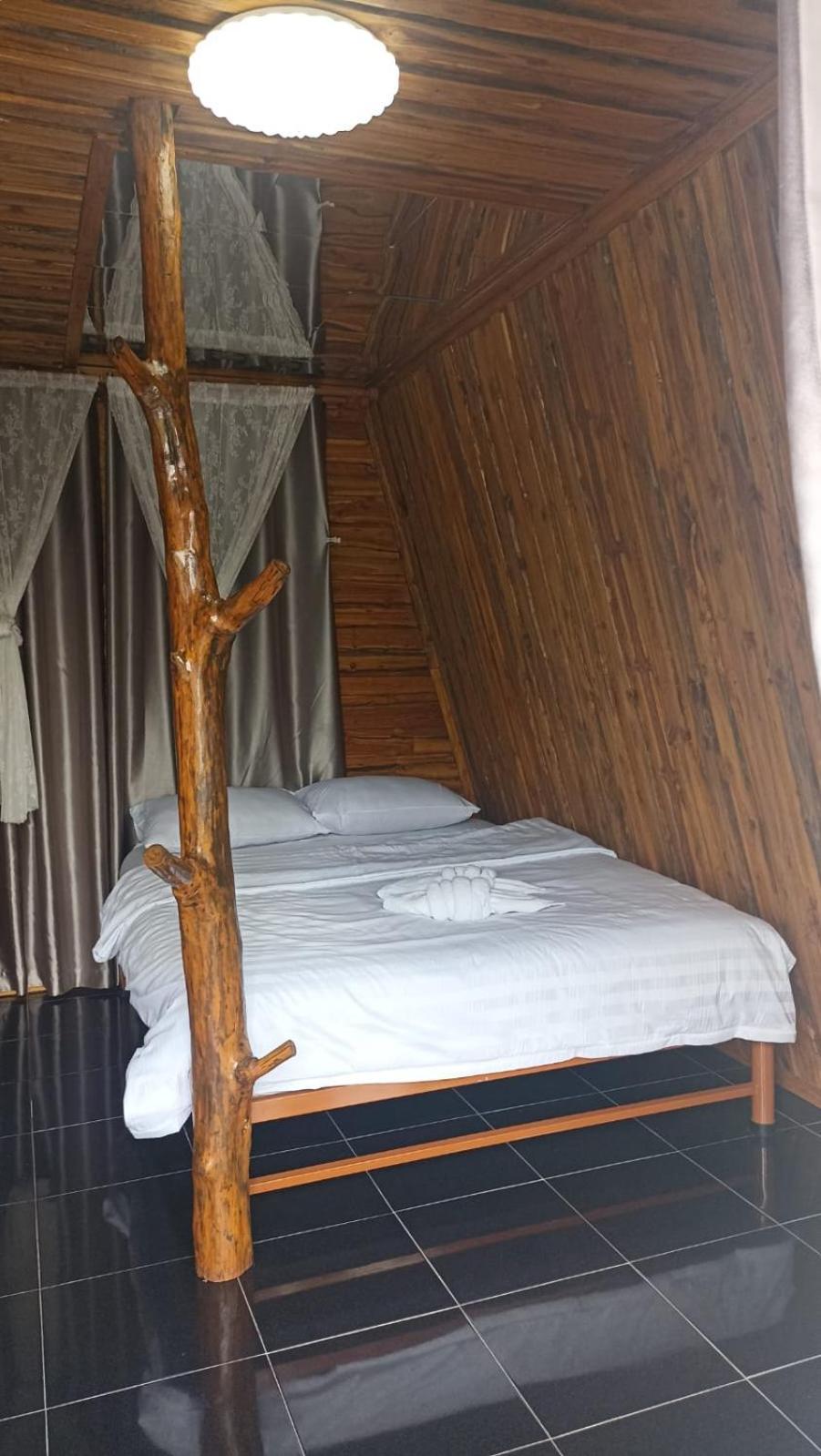 Boat And House Resort Khao Kho Eksteriør billede